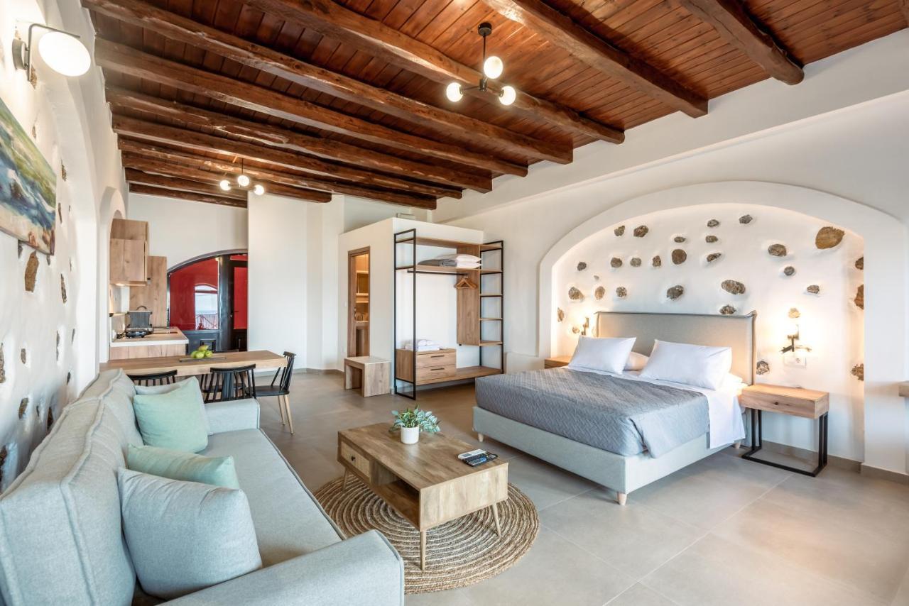 Superb Apartments Kriaras Sea View In Sfakia Khóra Sfakíon Buitenkant foto