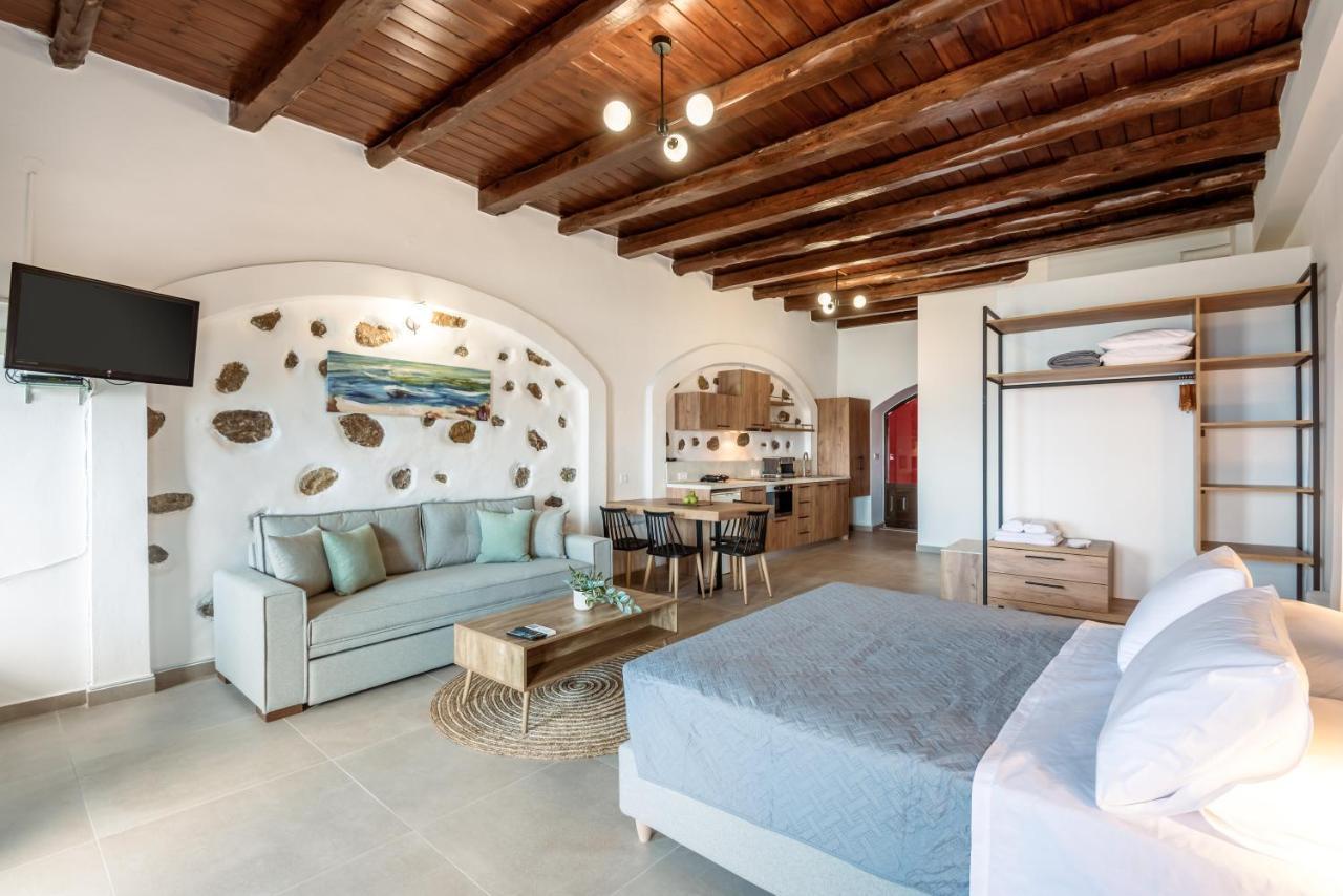 Superb Apartments Kriaras Sea View In Sfakia Khóra Sfakíon Buitenkant foto